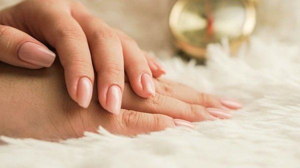 Comment prendre soin de ses ongles naturellement ?