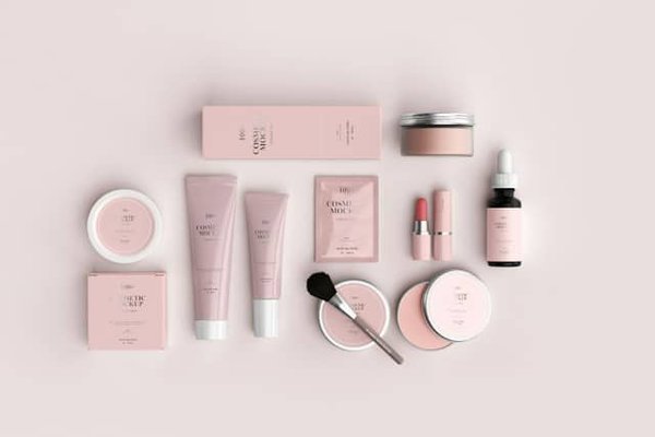 Les ingrédients à éviter dans les cosmétiques : Comment prendre soin de votre peau en toute sécurité