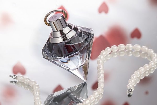 Comment conserver son parfum pour qu'il dure plus longtemps ?