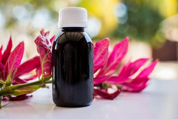 Les bienfaits de l'huile de ricin pour les cheveux