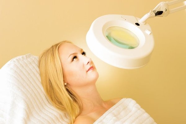 Les meilleures pratiques pour prendre soin d'une peau grasse